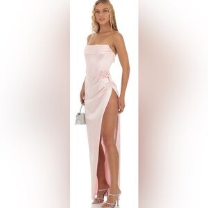 Lucy in the sky Elegant Pink Strapless Dress